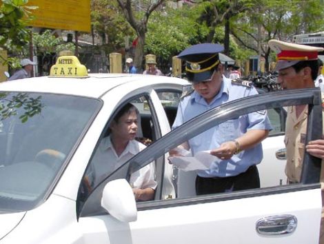 Từ 10- 26 4, Hà Nội ra quân siết chặt quản lý hoạt động taxi